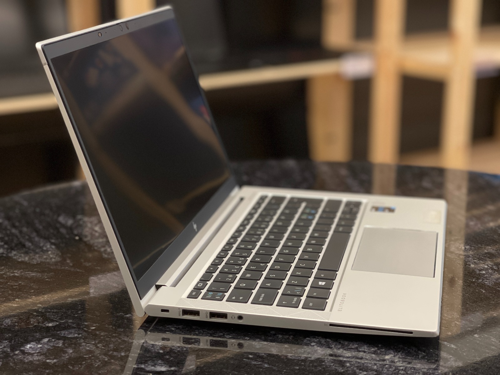 HP EliteBook 830 G8 — фото 2