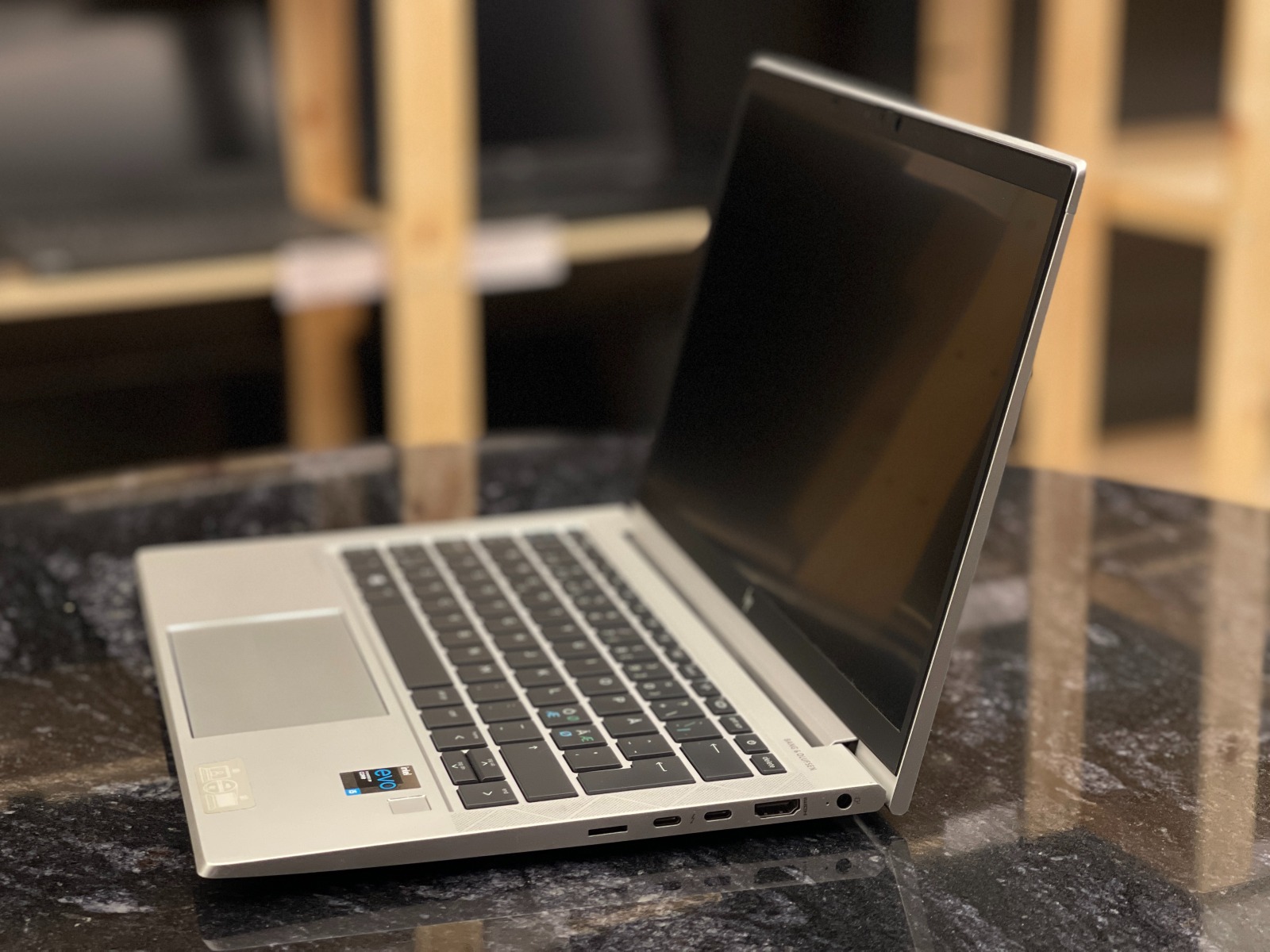 HP EliteBook 830 G8 — фото 3