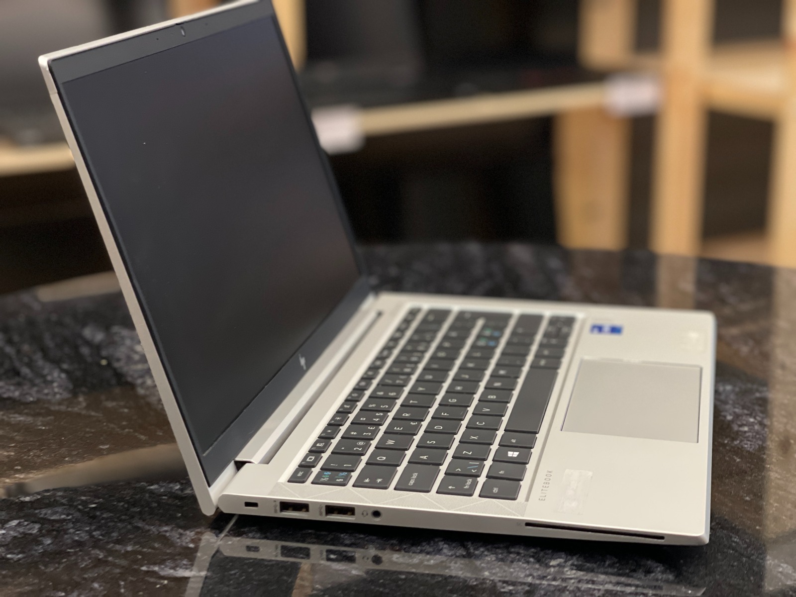 HP EliteBook 830 G8 — фото 2