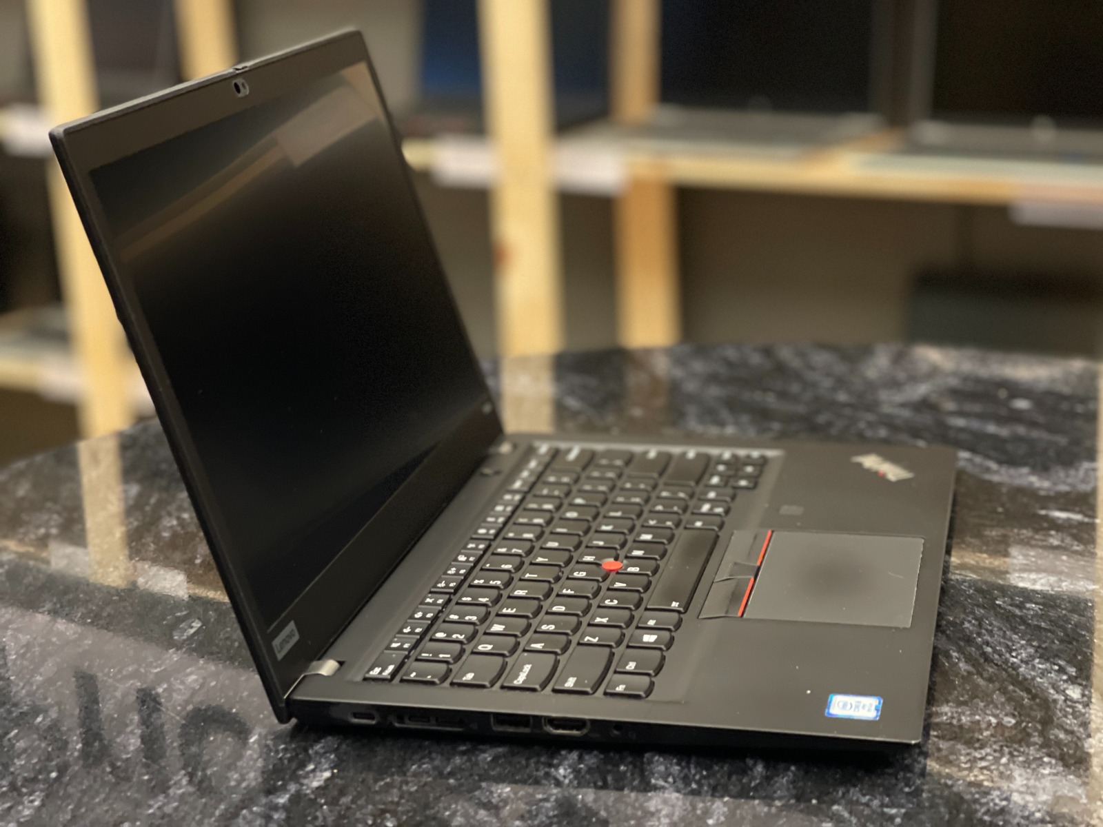 Lenovo ThinkPad T490s — фото 2