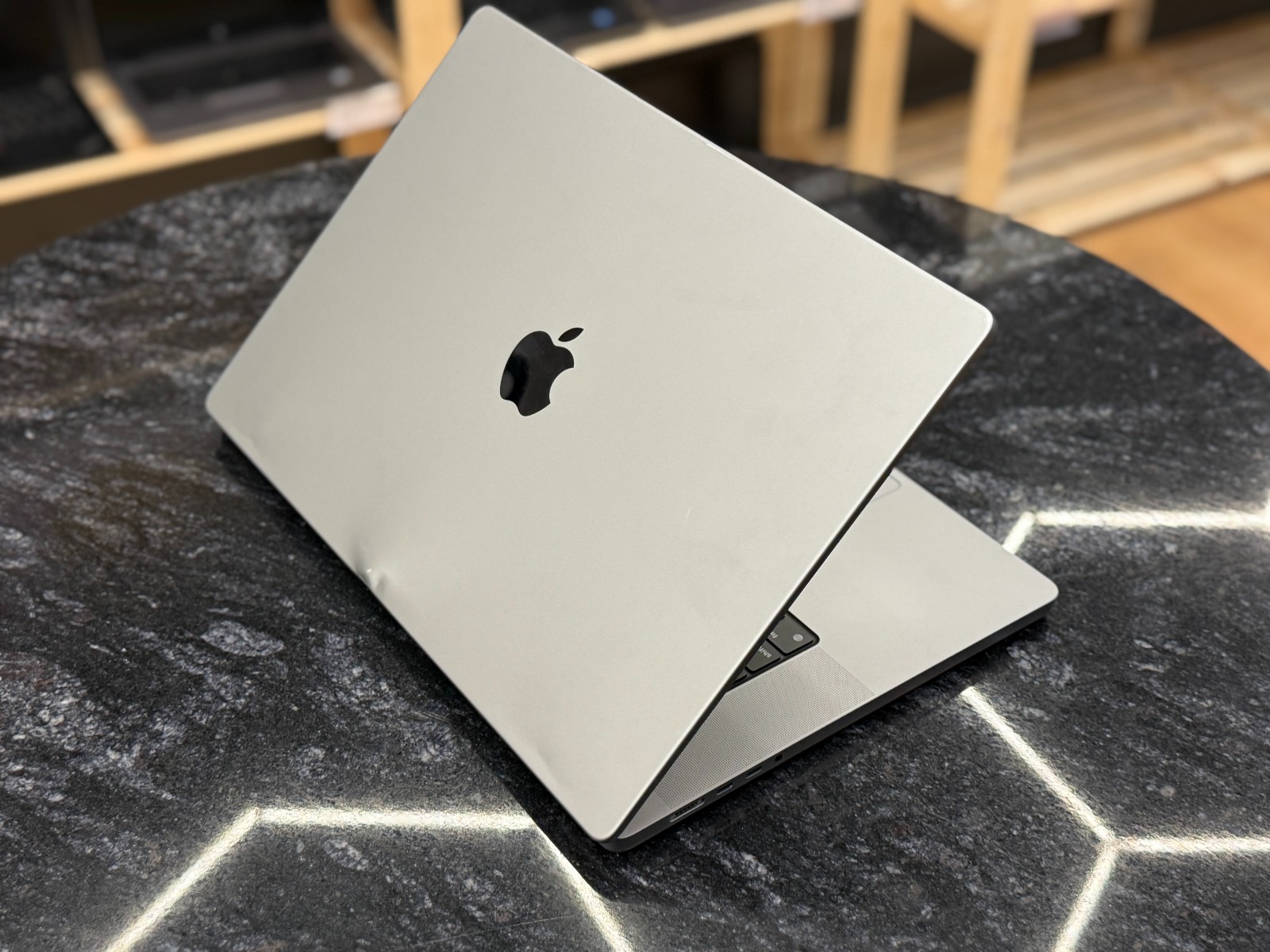 APPLE MacBook Pro A2485 (2021) — фото 4