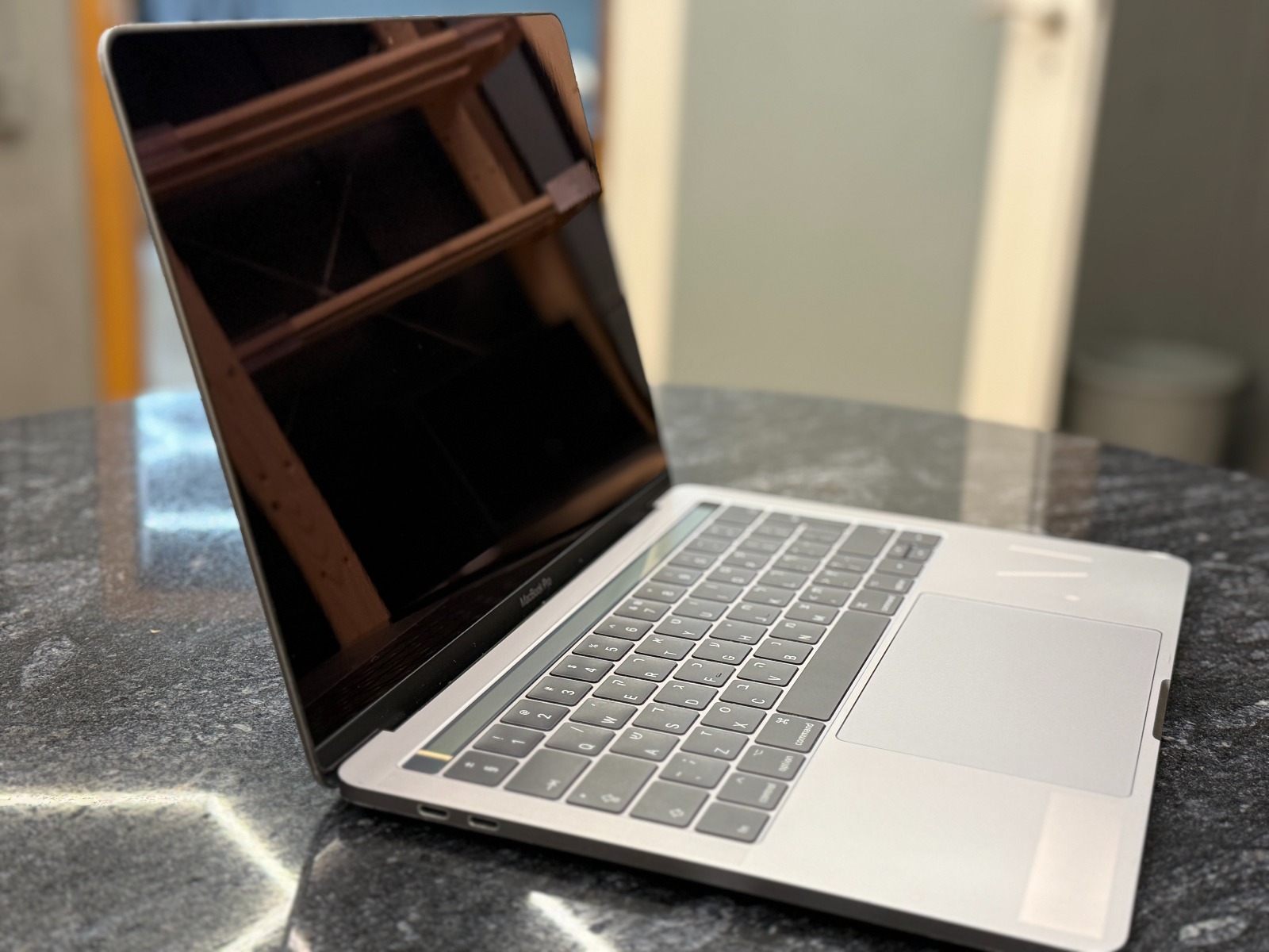 APPLE MacBook Pro A1706 (2017) — фото 3