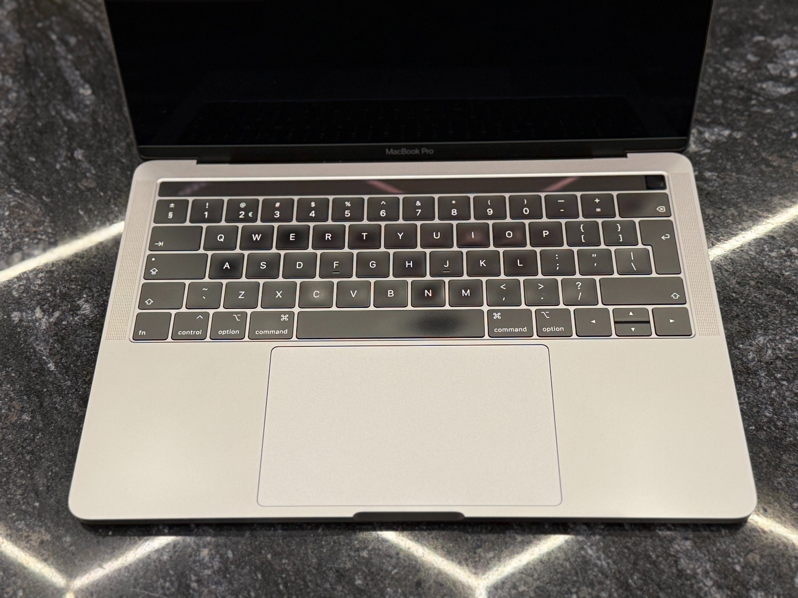 Apple MacBook Pro A1989 (2019) — фото 5