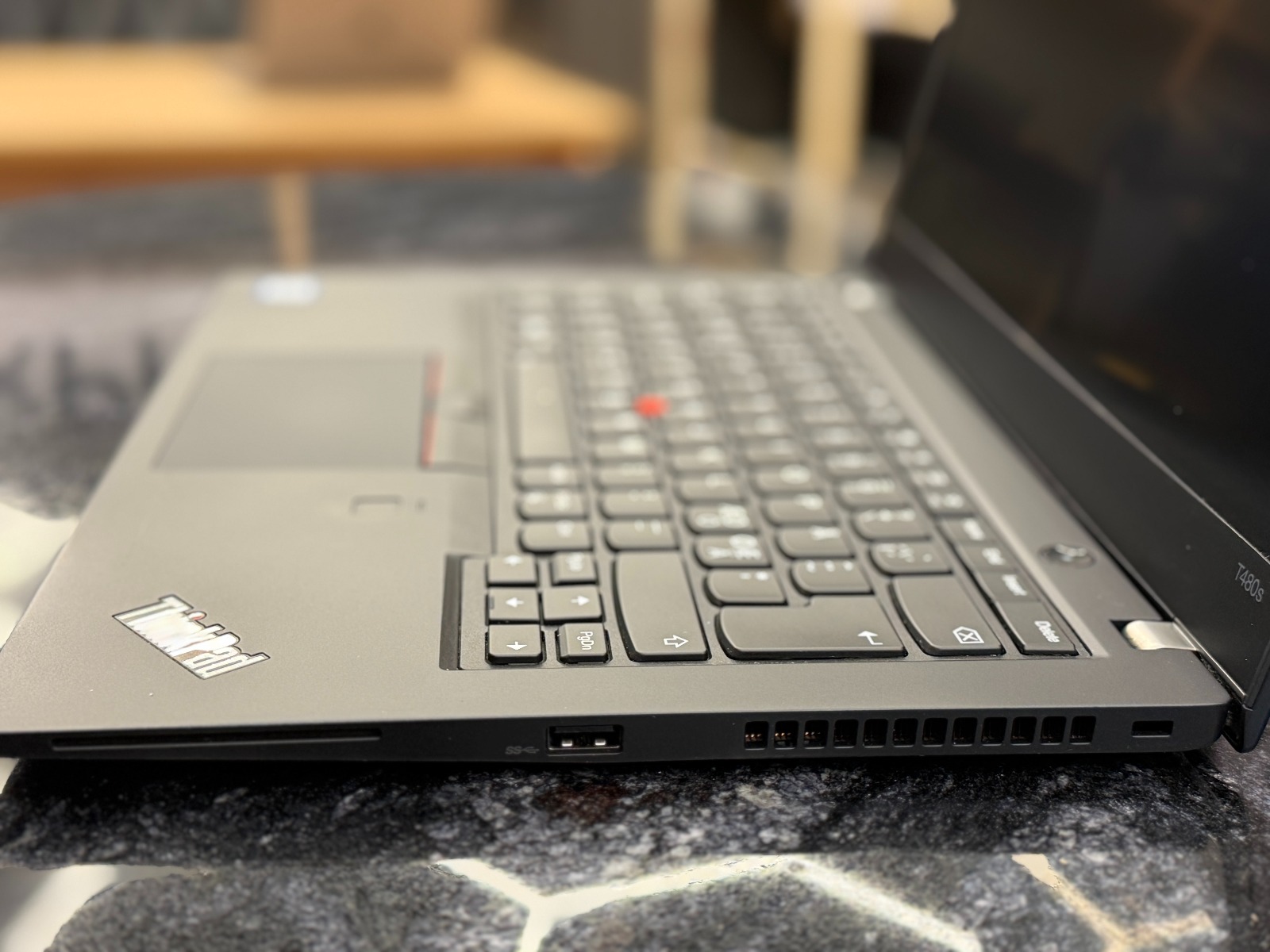 Lenovo ThinkPad T480s Touch (Сенсорный) — фото 3