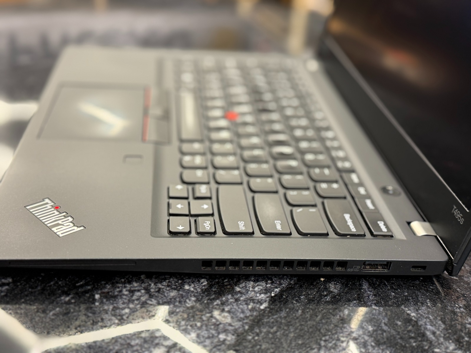 Lenovo ThinkPad T495s Touch (Сенсорный) — фото 2