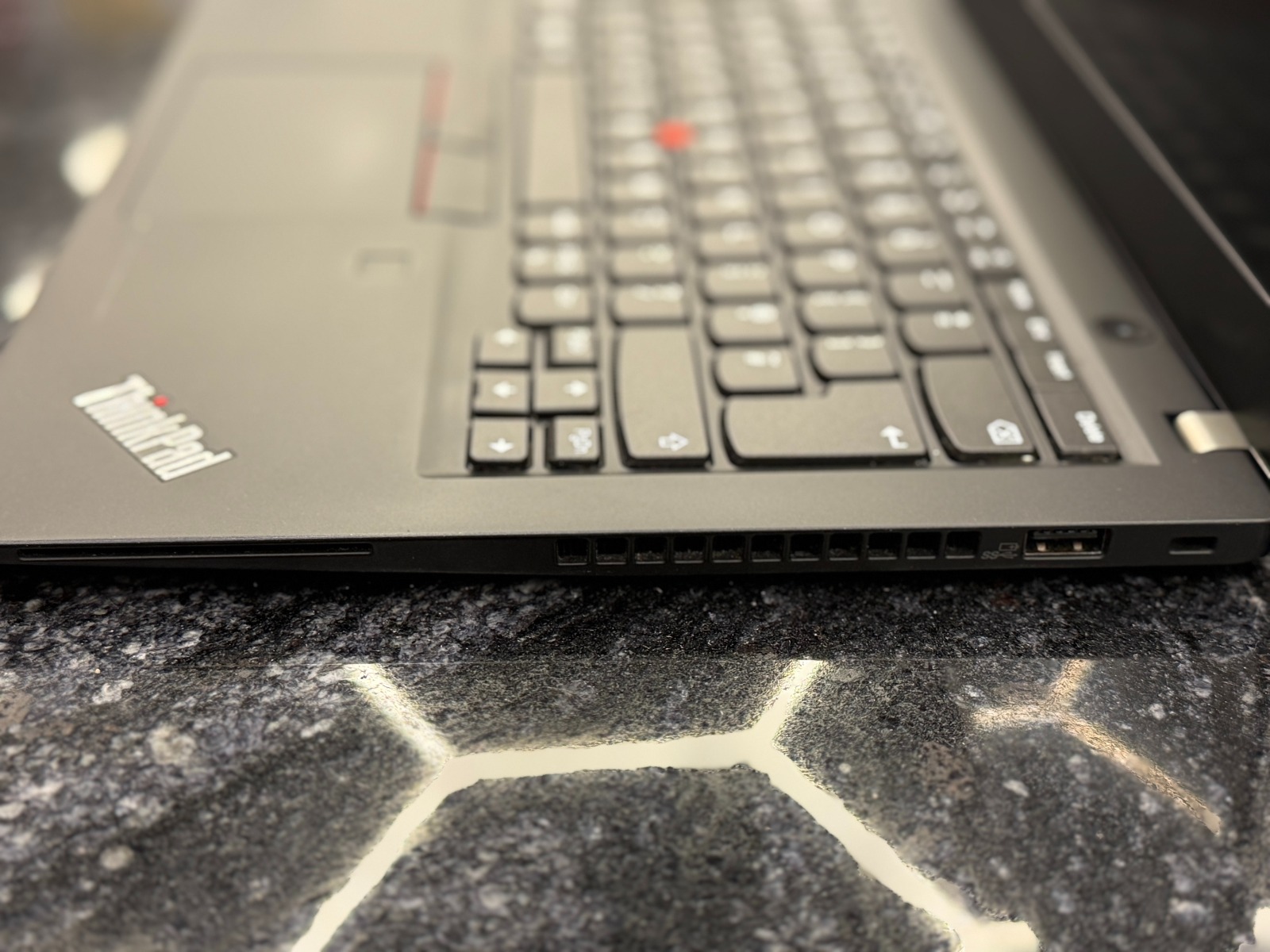Lenovo ThinkPad T14s Gen1 — фото 2