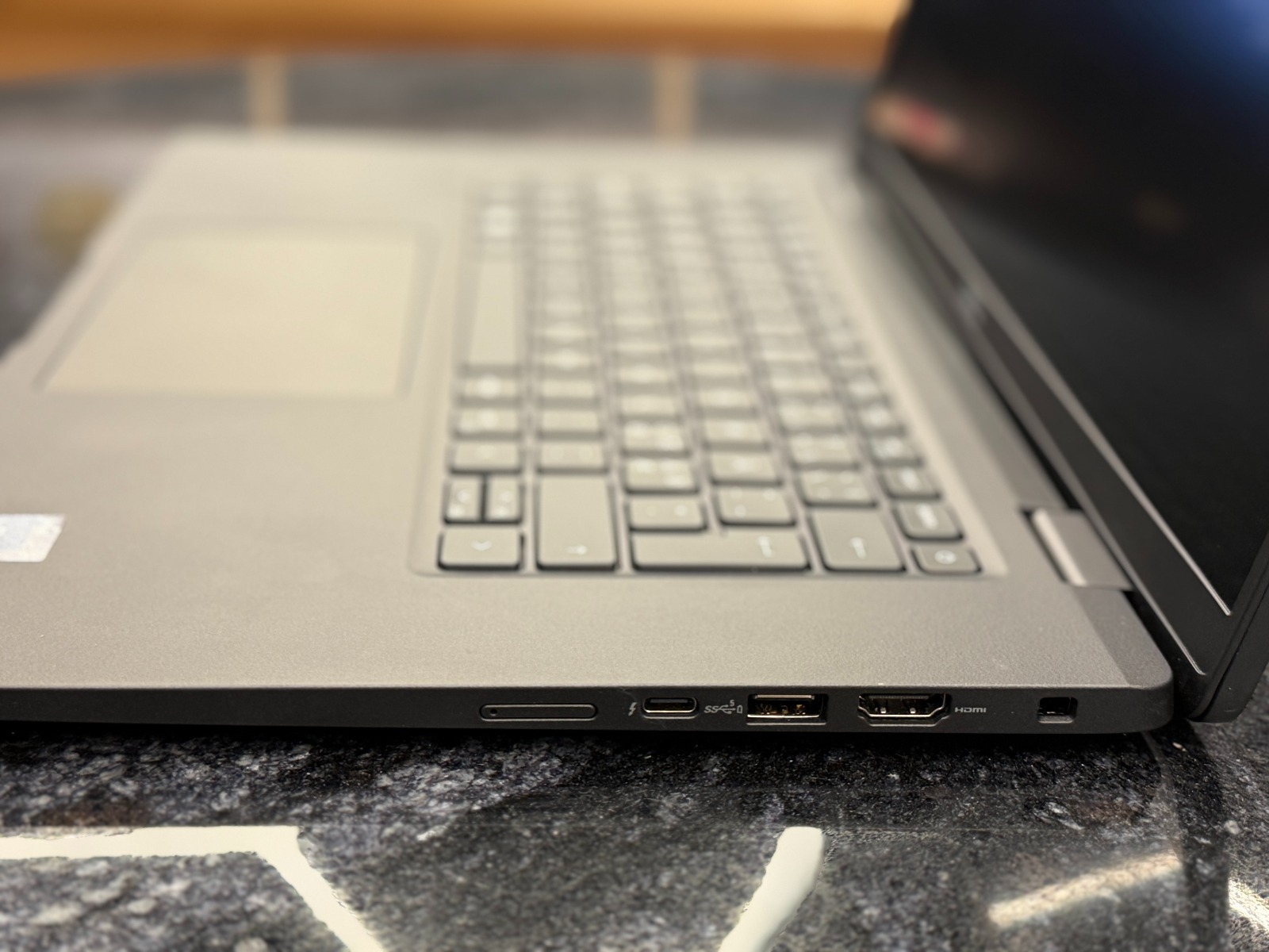 DELL Latitude 7530 c Симкартой — фото 2