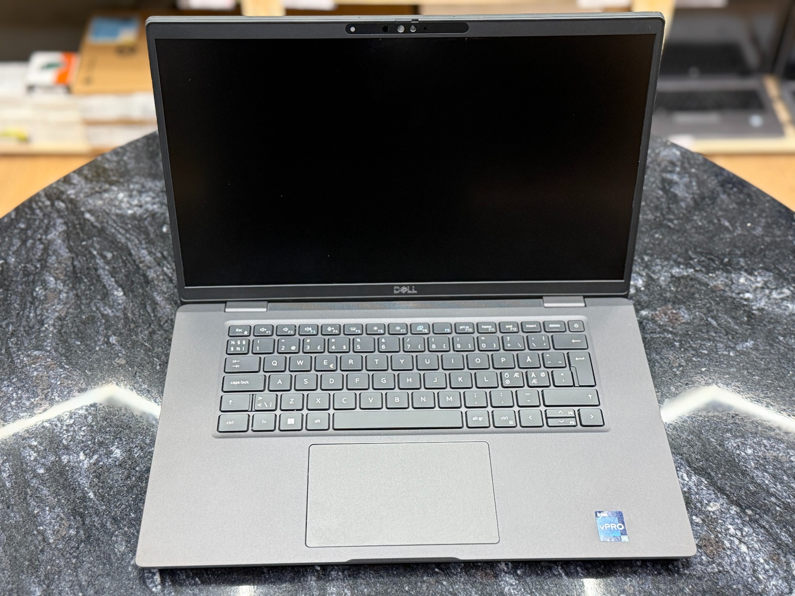 DELL Latitude 7530 c Симкартой — фото 5