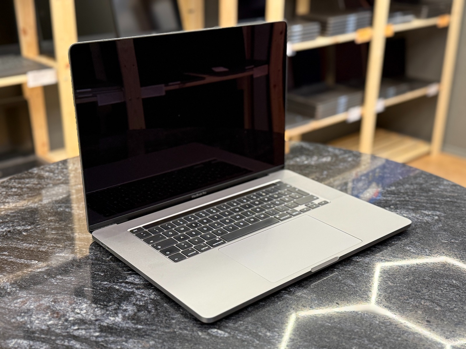 MacBook Pro A2141 16" (2019)