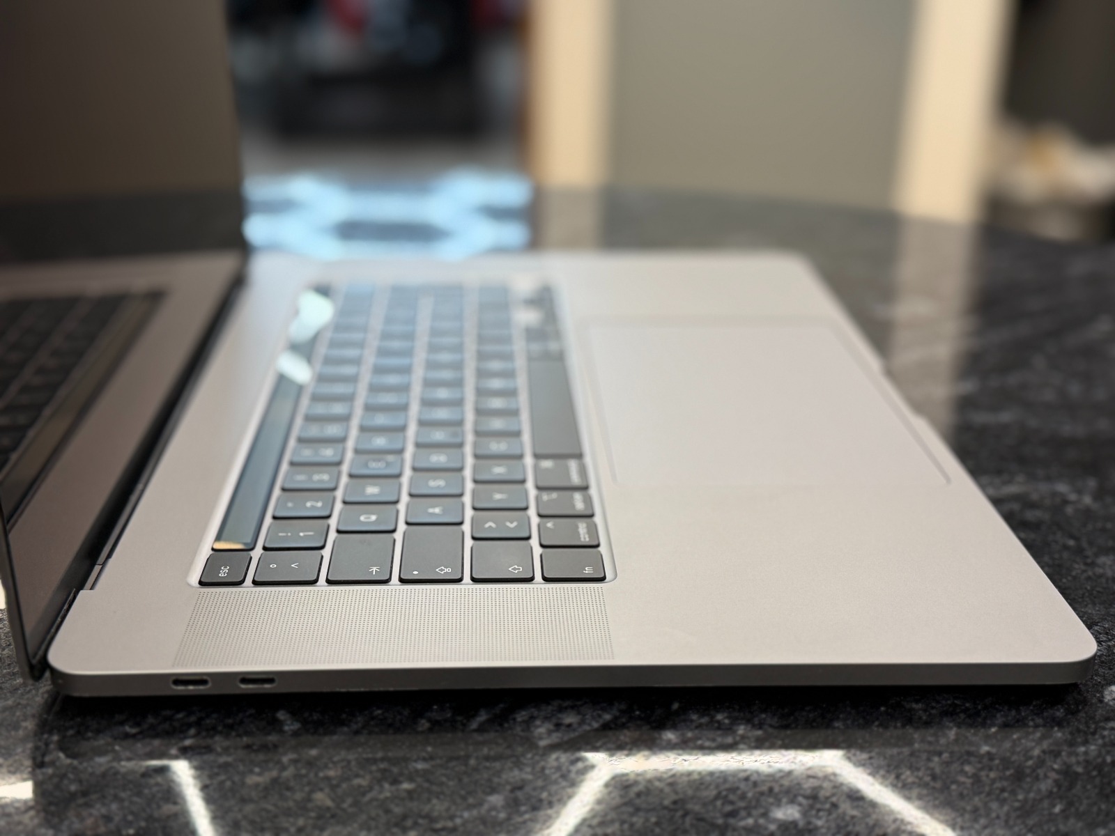 MacBook Pro A2141 16" (2019) — фото 3