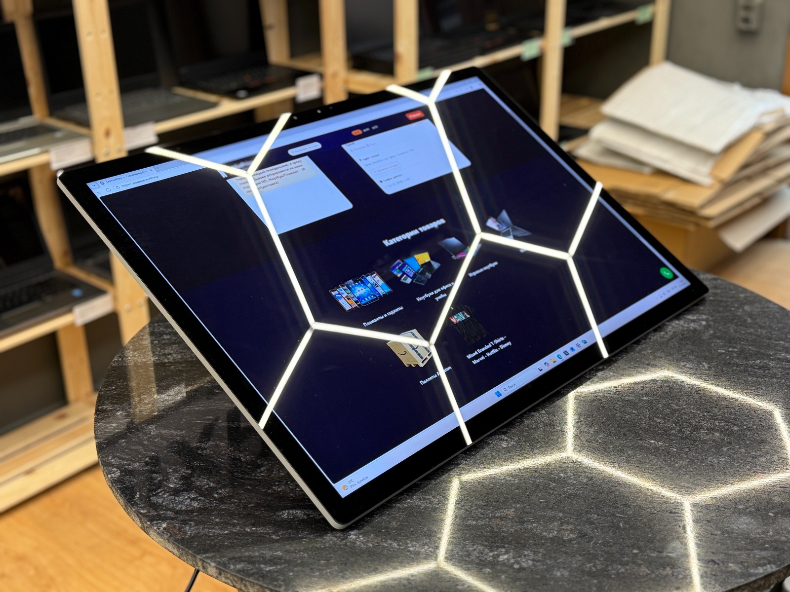 Microsoft Surface Studio 2 AIO (Сенсорный) — foto :číslo