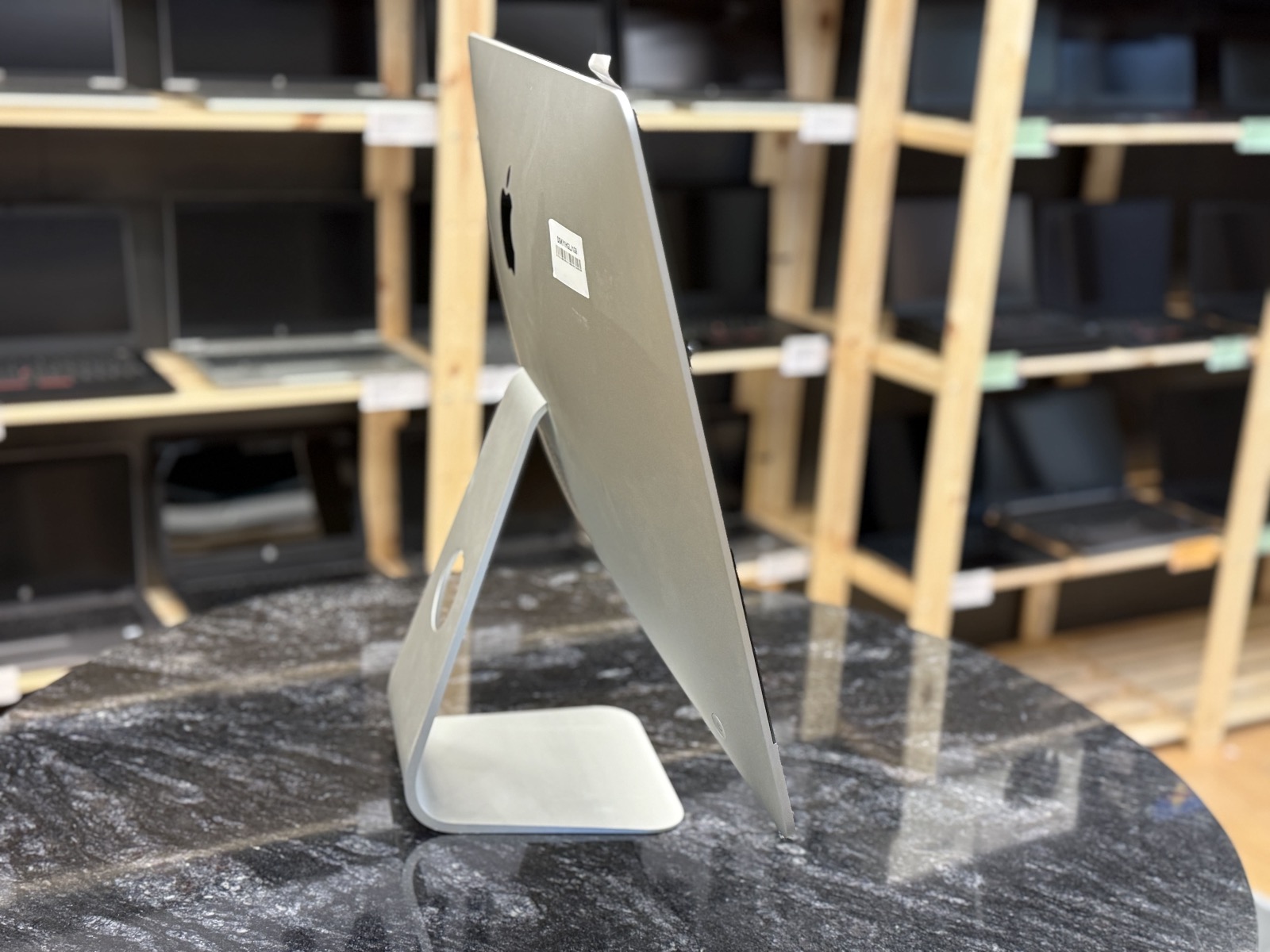 iMac 21.5" 4K (2017)  — фото 3