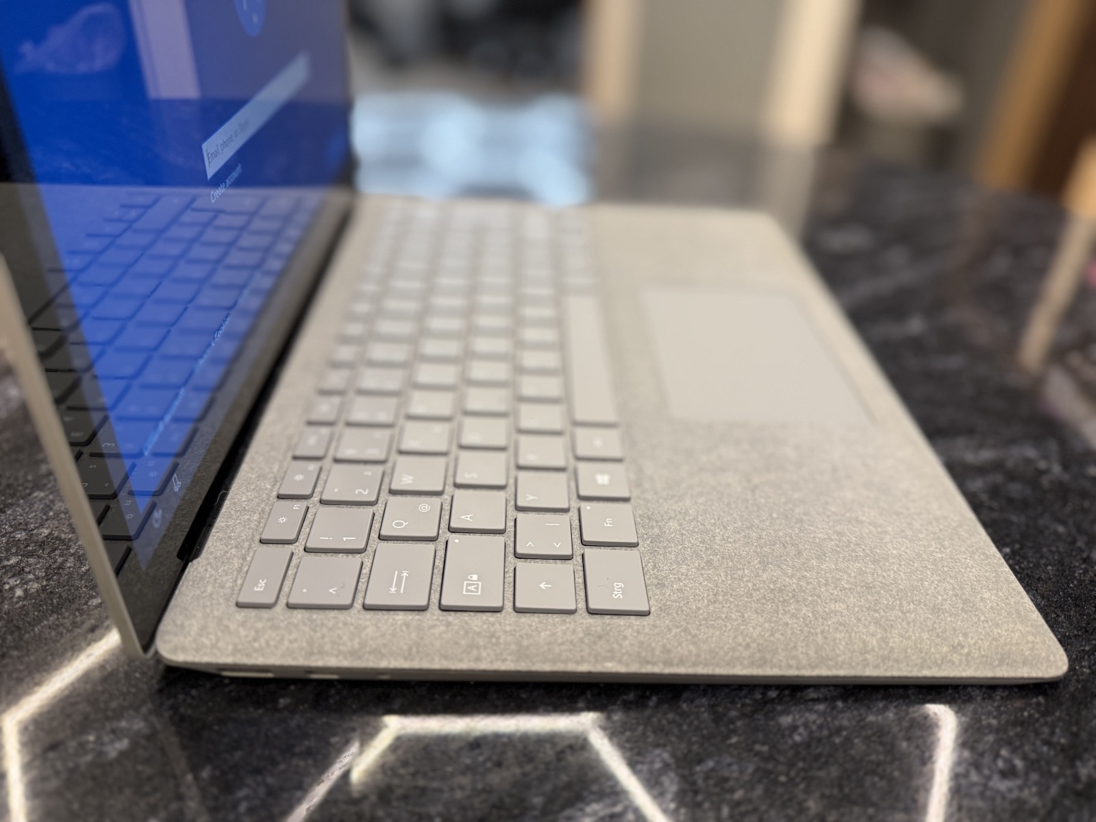 Microsoft Surface Laptop Touch 13.5" (Сенсорный) — фото 3