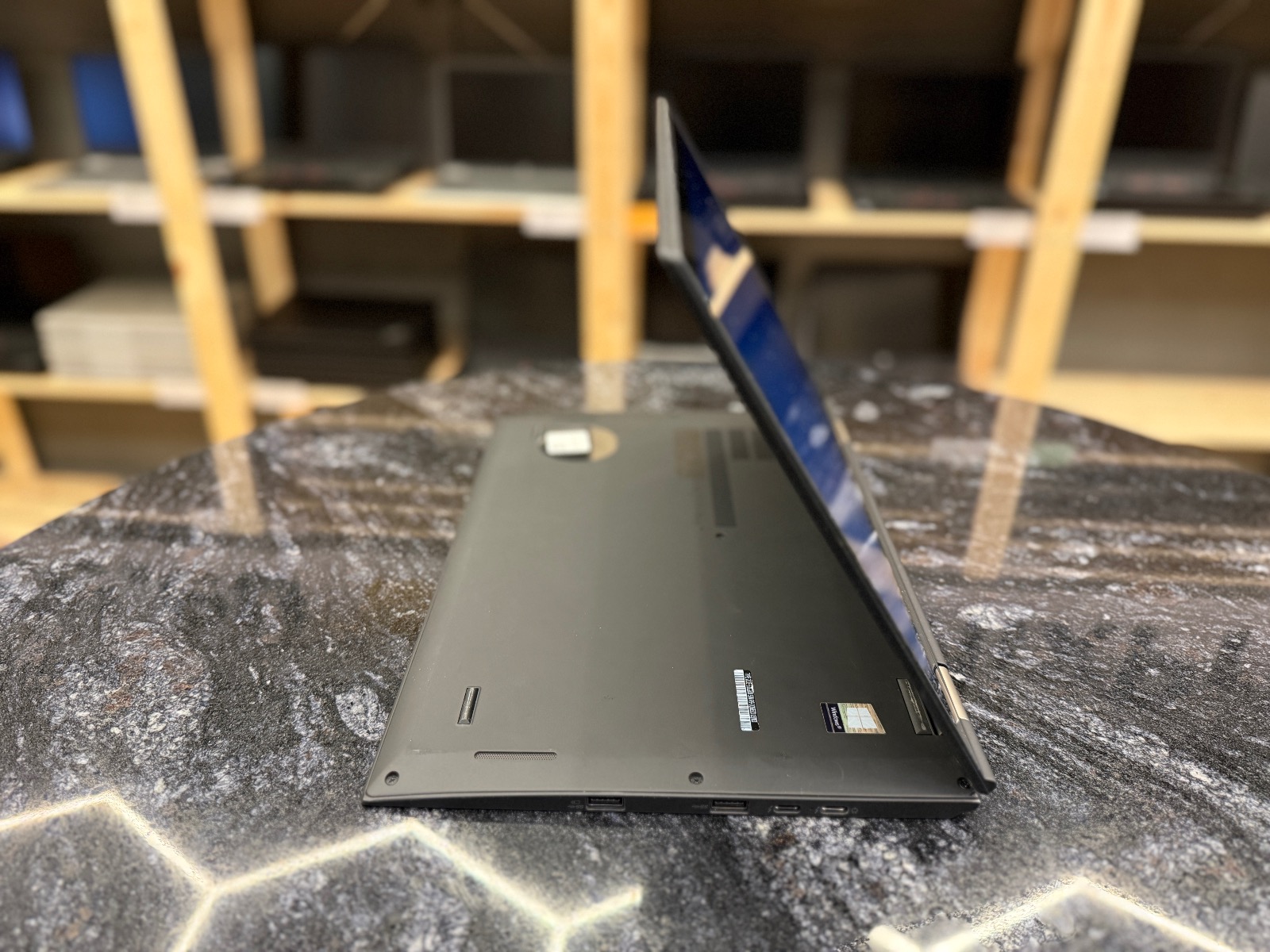 Lenovo ThinkPad X1 Yoga Gen 2 Сенсорный 14" — фото 8