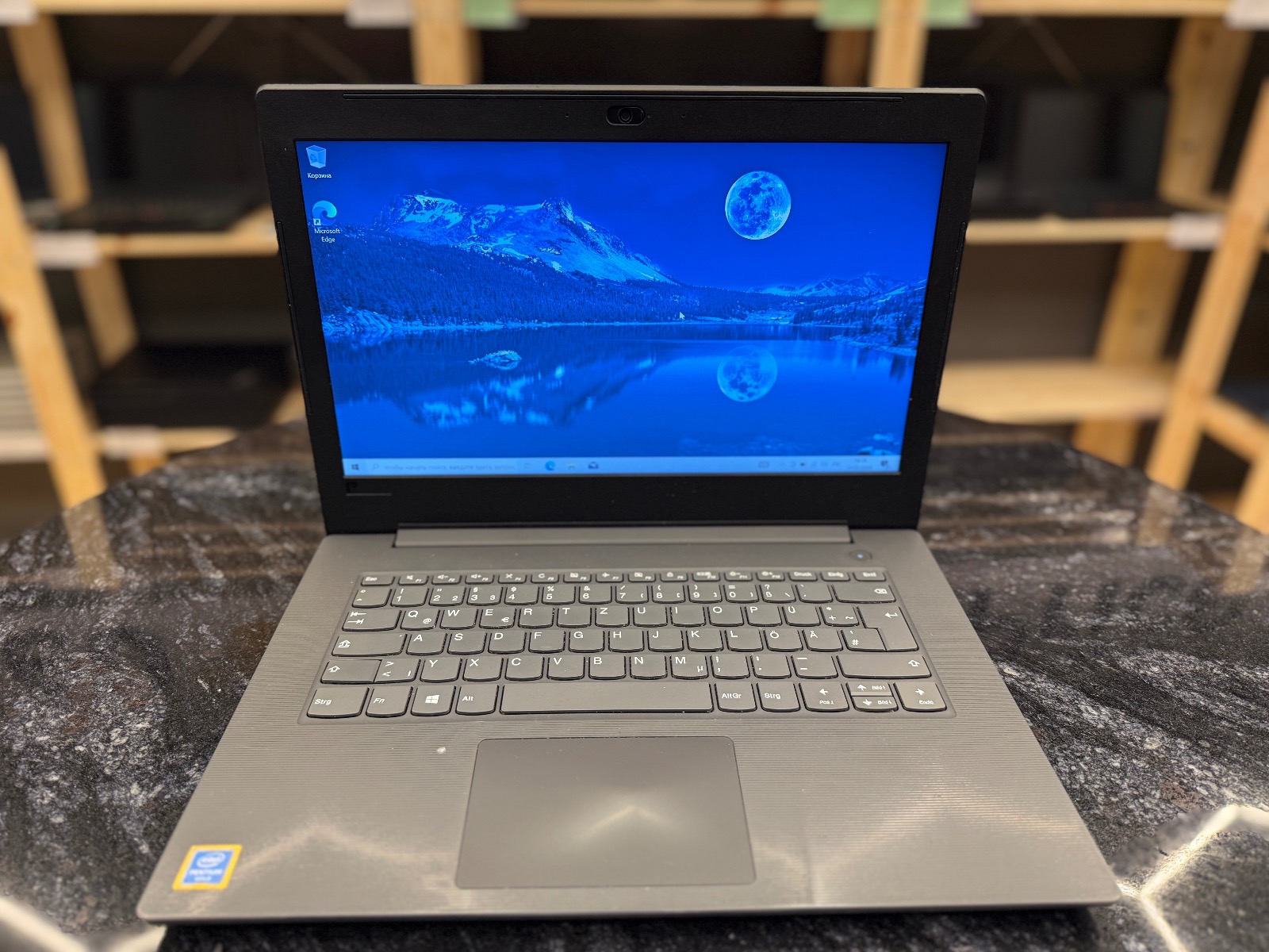 Lenovo V130-14IKB 14" — foto :číslo