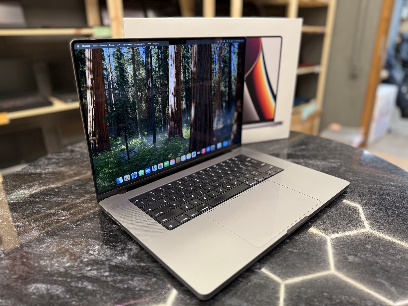 MacBook Pro M1 MAX 16" 2TB A2485 (2021)Space Gray — фото 2
