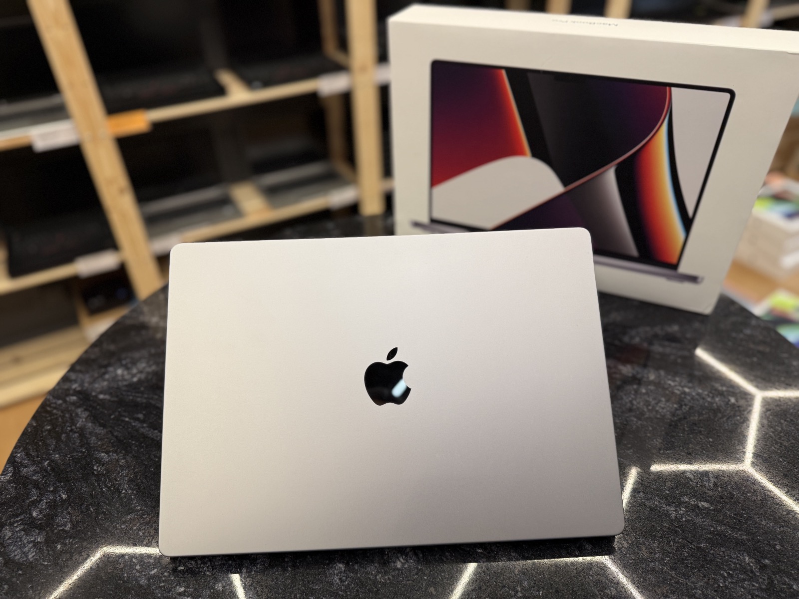 MacBook Pro M1 MAX 16" 2TB A2485 (2021)Space Gray — фото 8