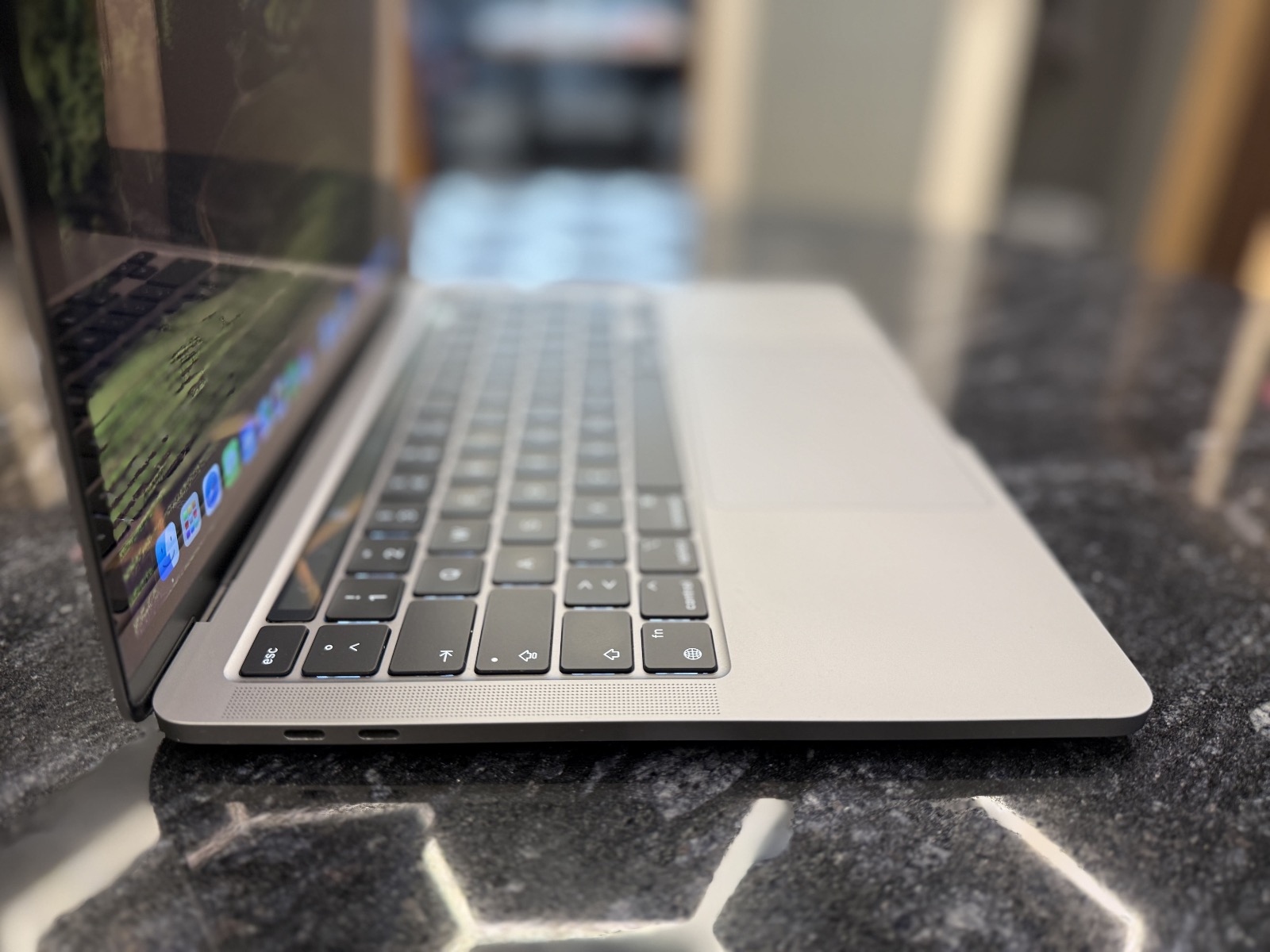 MacBook Pro 13" M1/2020/16RAM/2TB/A2338 — фото 3