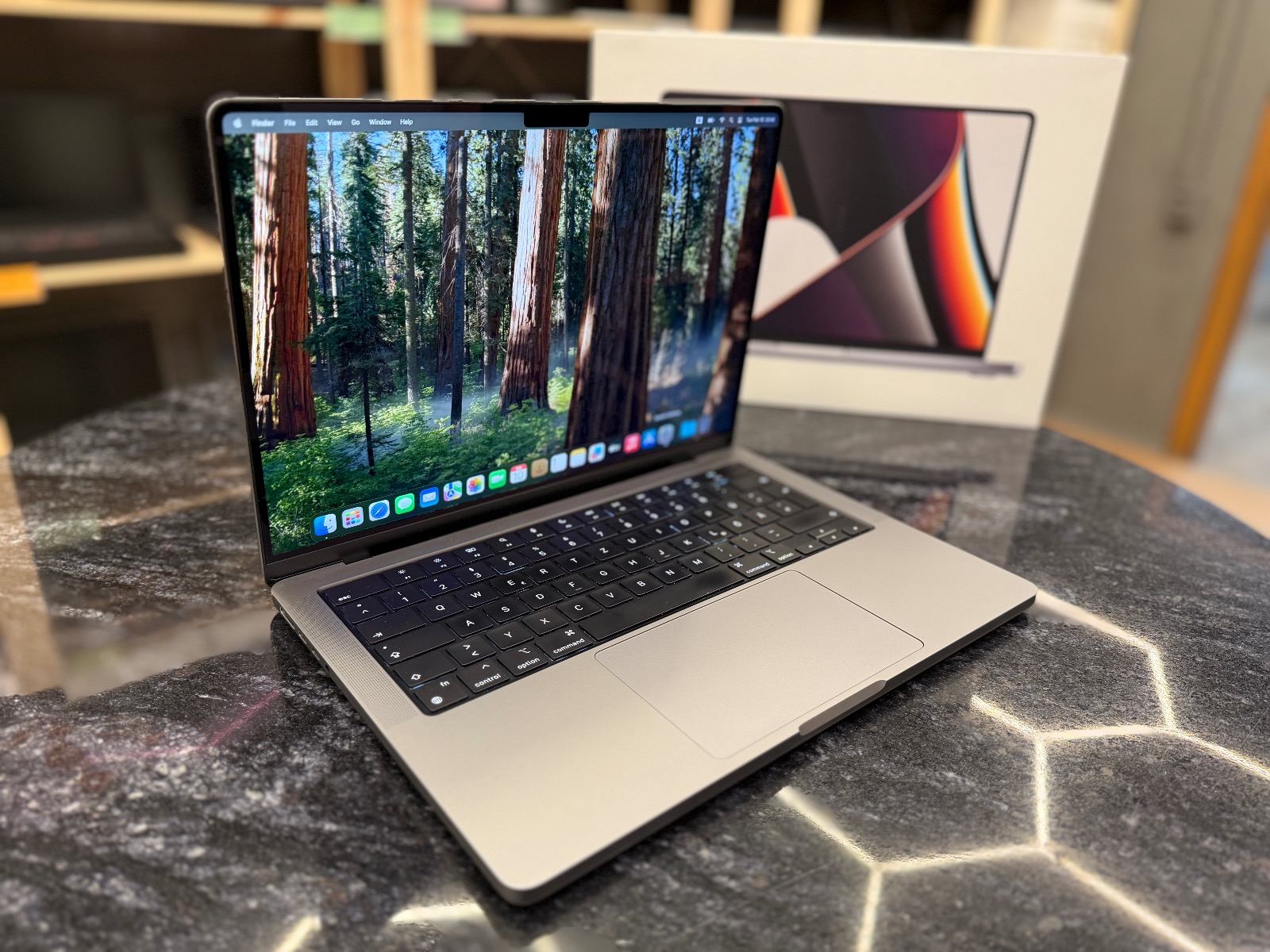 MacBook Pro 14"2021/M1/16RAM/1TB/A2442