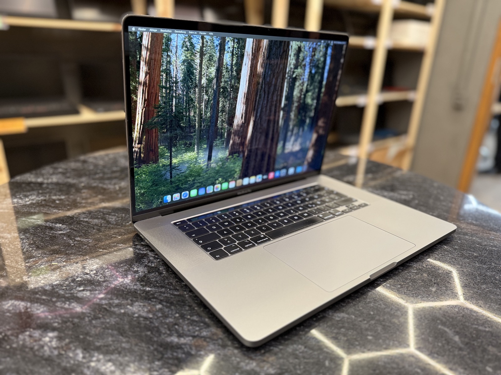 MacBook Pro 16"2019/i7/32RAM/1TB/A2141