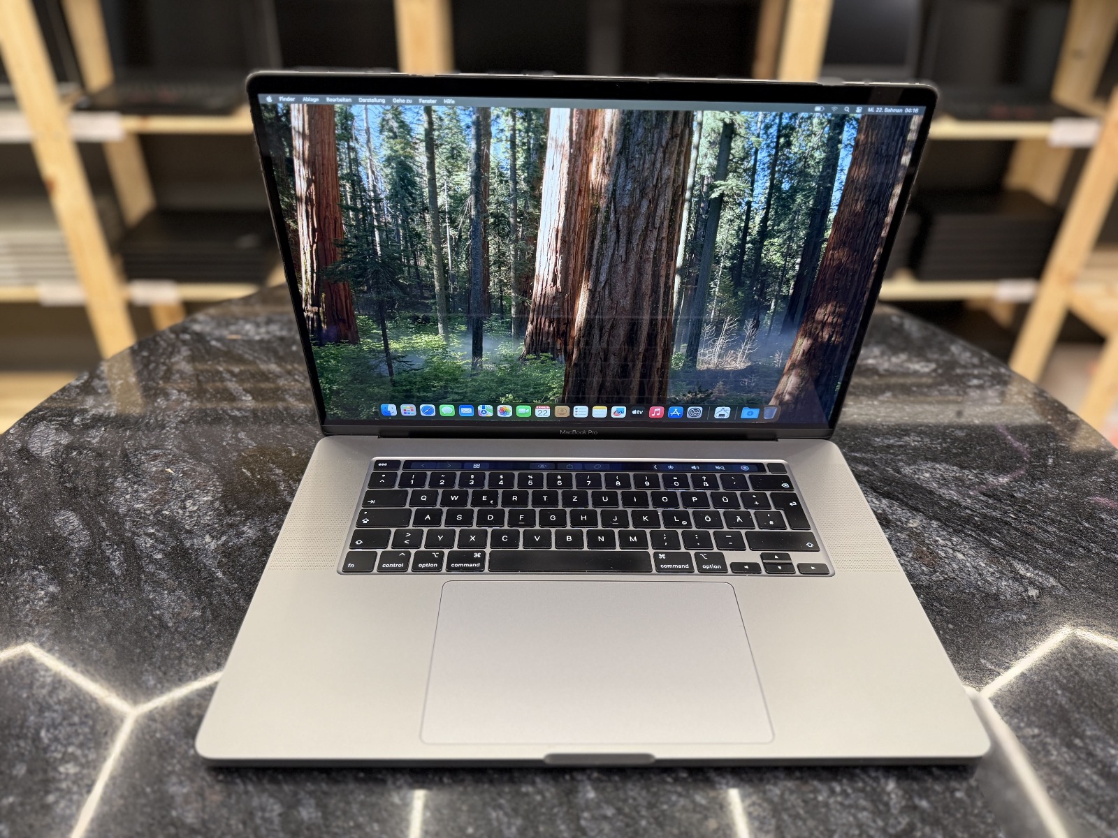 MacBook Pro 16"2019/i7/32RAM/1TB/A2141 — фото 2