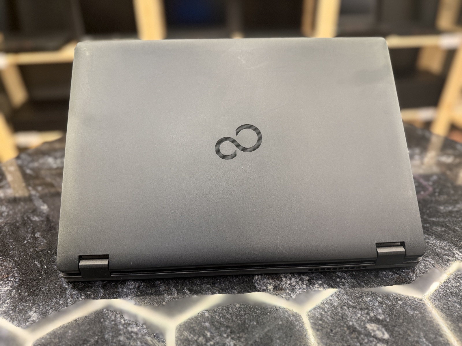 Fujitsu/i3 8th/8 RAM/256GB — фото 6