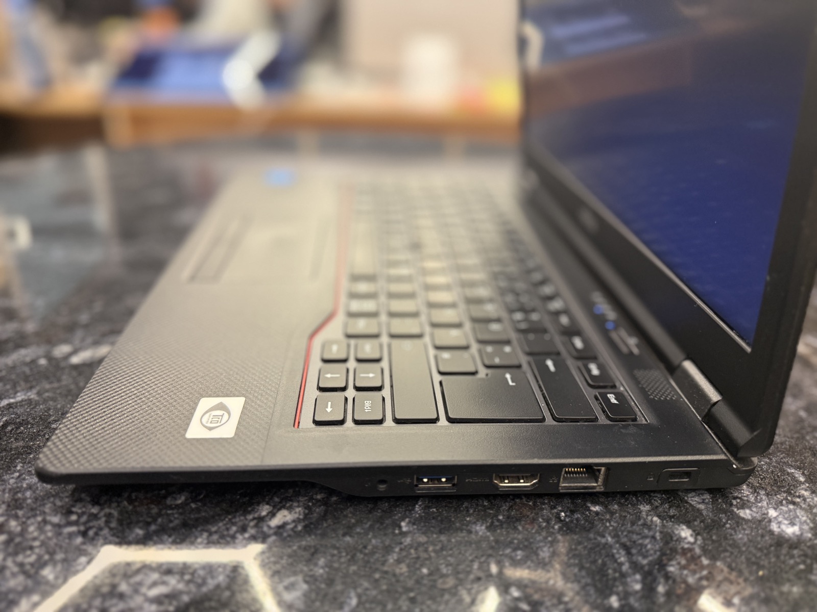 Fujitsu/i3 11th/16 RAM/256GB — фото 2