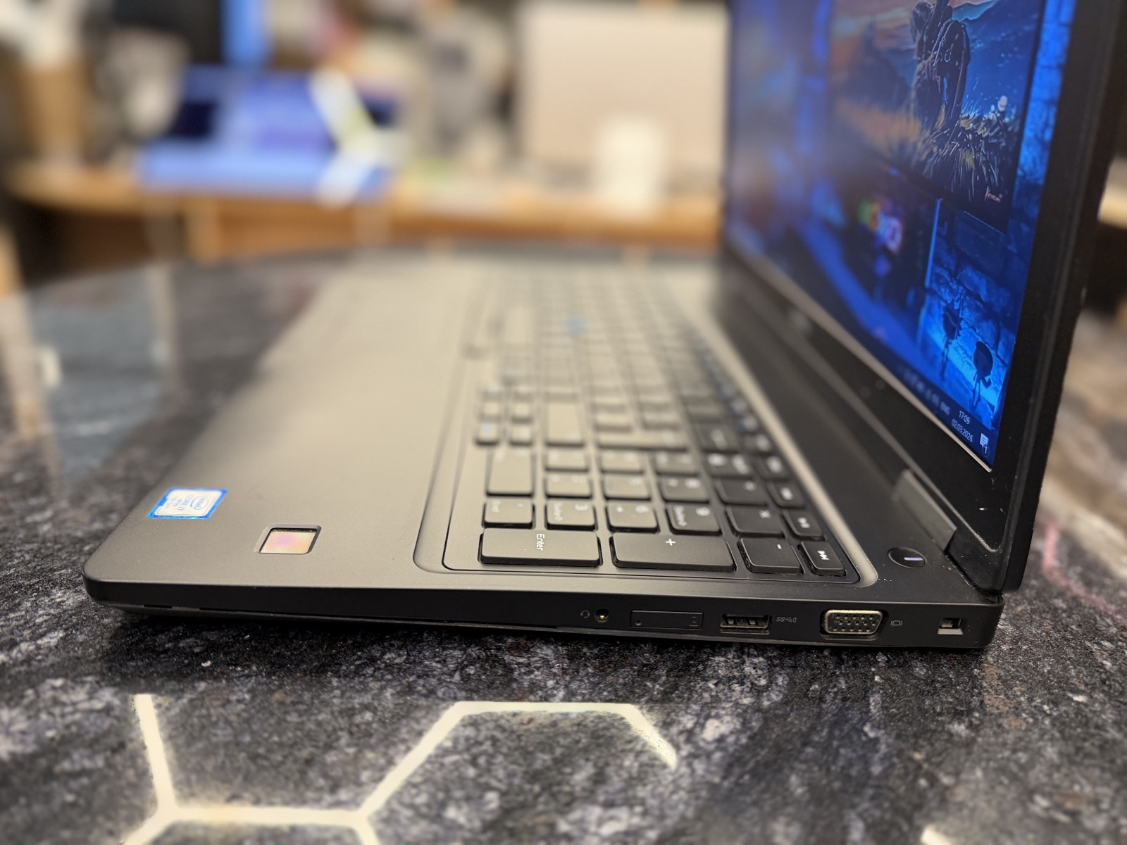 Latitude 5580 15.6" — фото 4