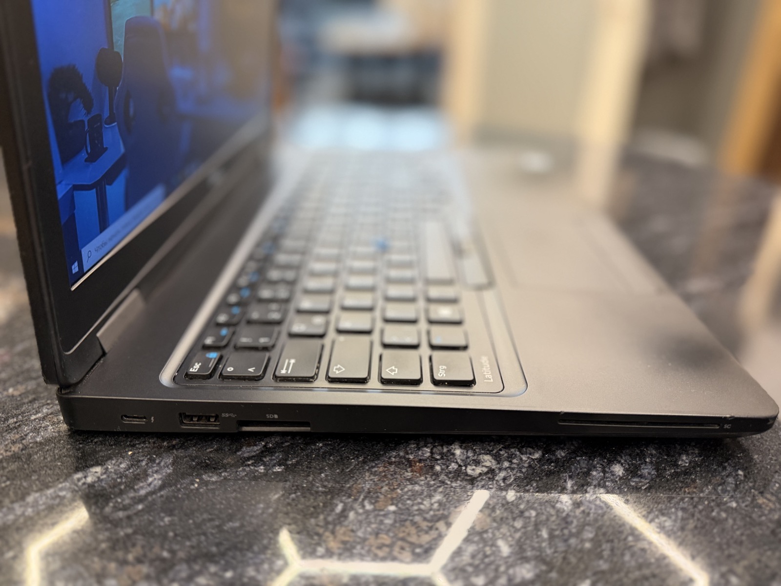 Latitude 5580 15.6" — фото 5