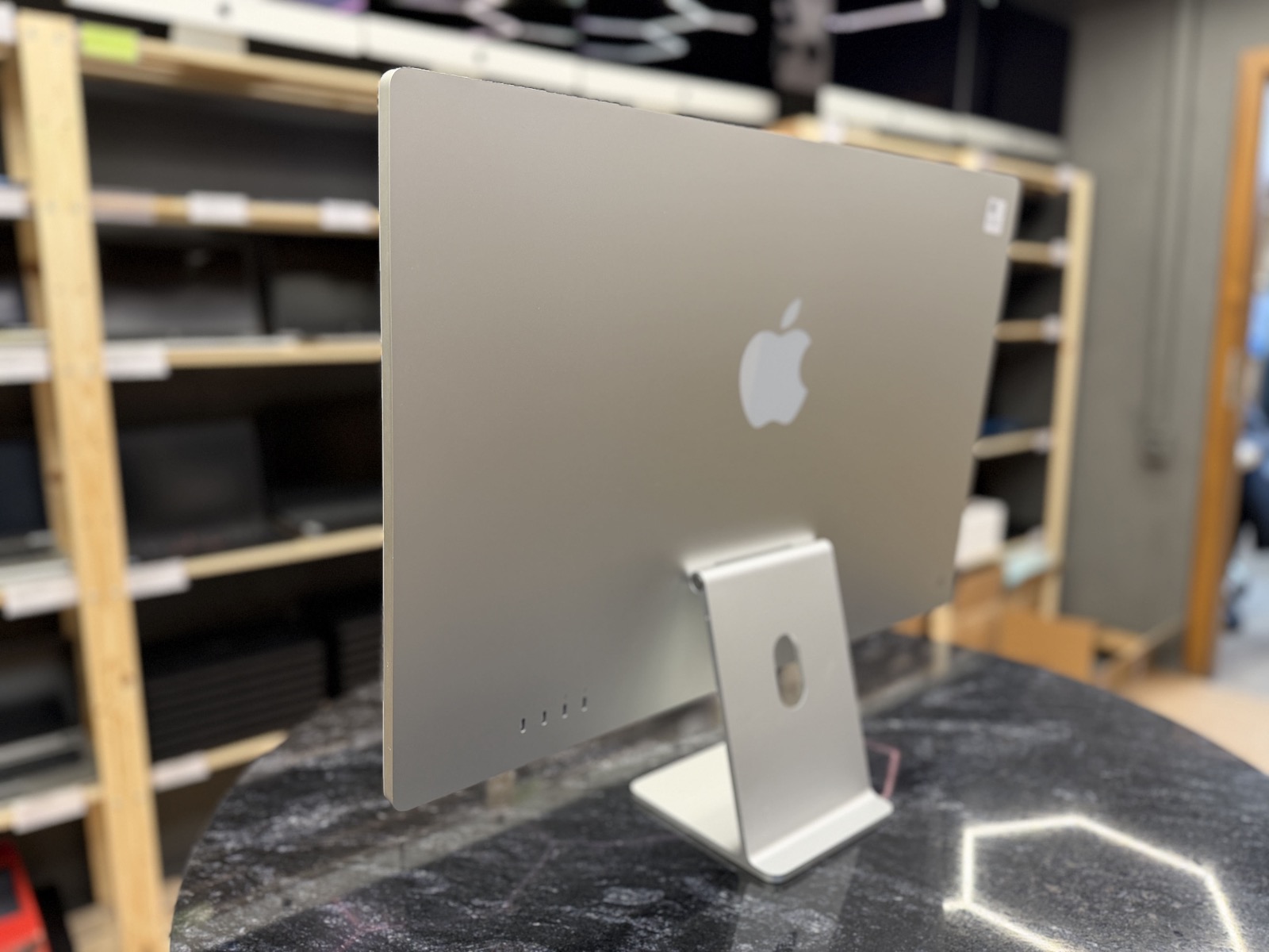 Mac (Retina 4.5K, 24" 2021, 2 TBT3, M1) — фото 2