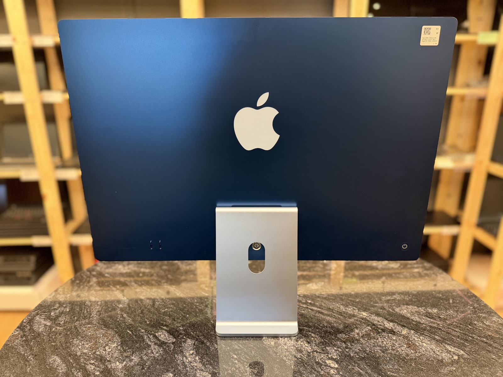 Apple iMac (Retina 4.5K, 24″, 2021, M1) / 8GB / 256GB / Blue — фото 2