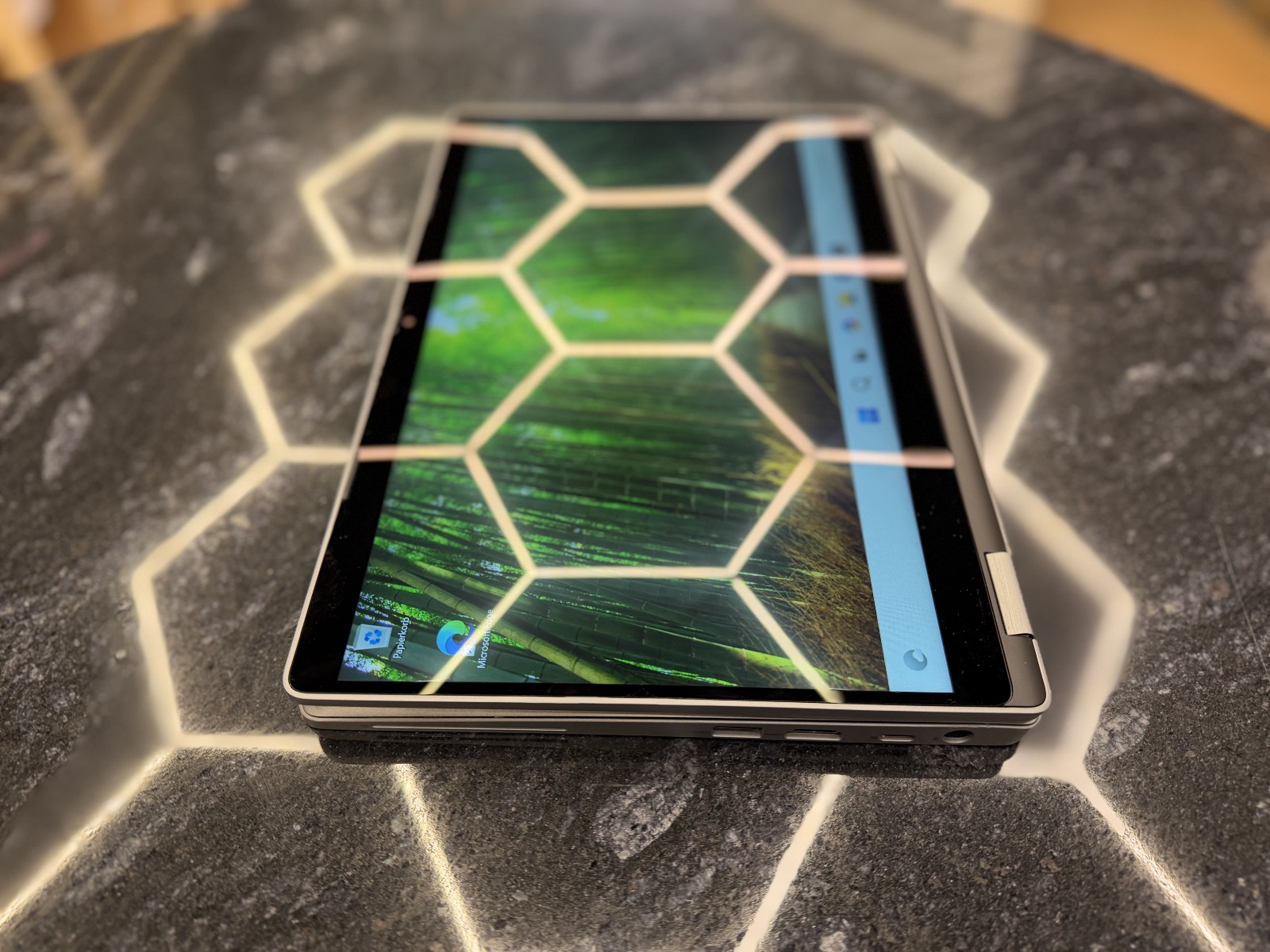 Dell Latitude 5310 2 in 1 13.3" Сенсорный Трансформер  — photo 4