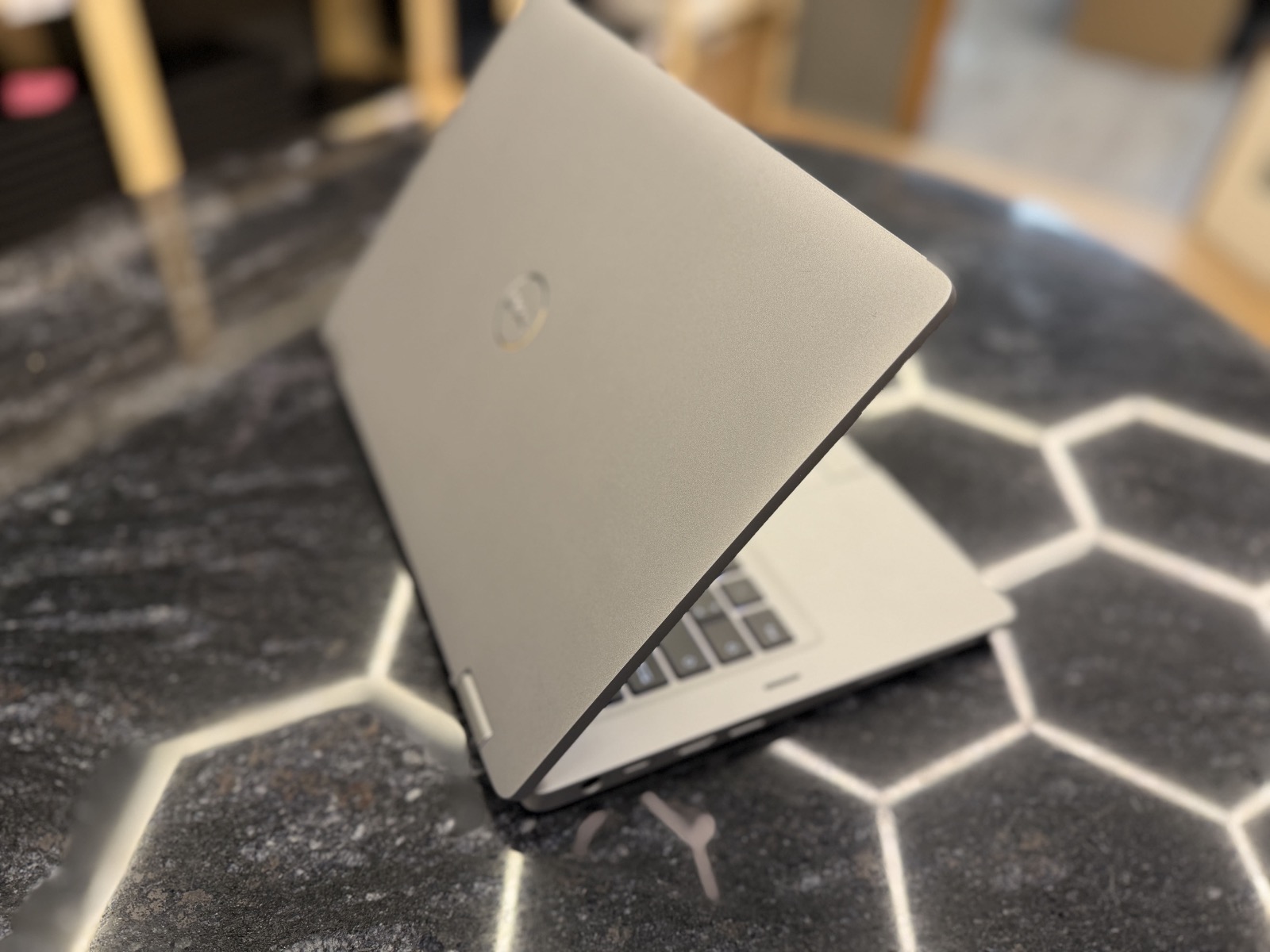 Dell Latitude 5310 2 in 1 13.3" Сенсорный Трансформер  — photo 8