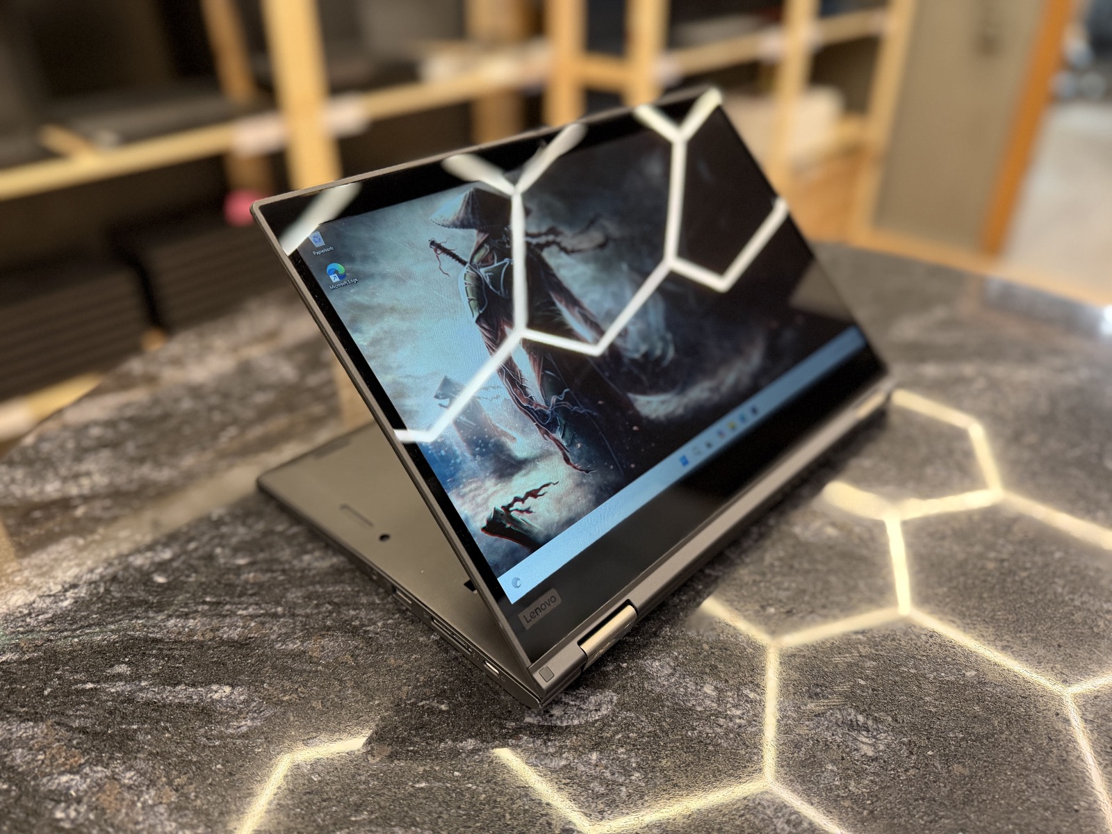 Lenovo ThinkPad X380 Yoga 13.3" Сенсорный Трансформер 