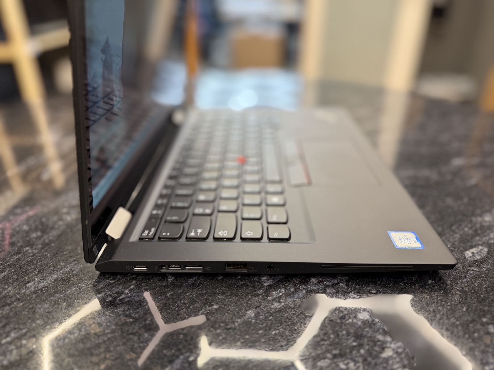 Lenovo ThinkPad X380 Yoga 13.3" Сенсорный Трансформер  — фото 7