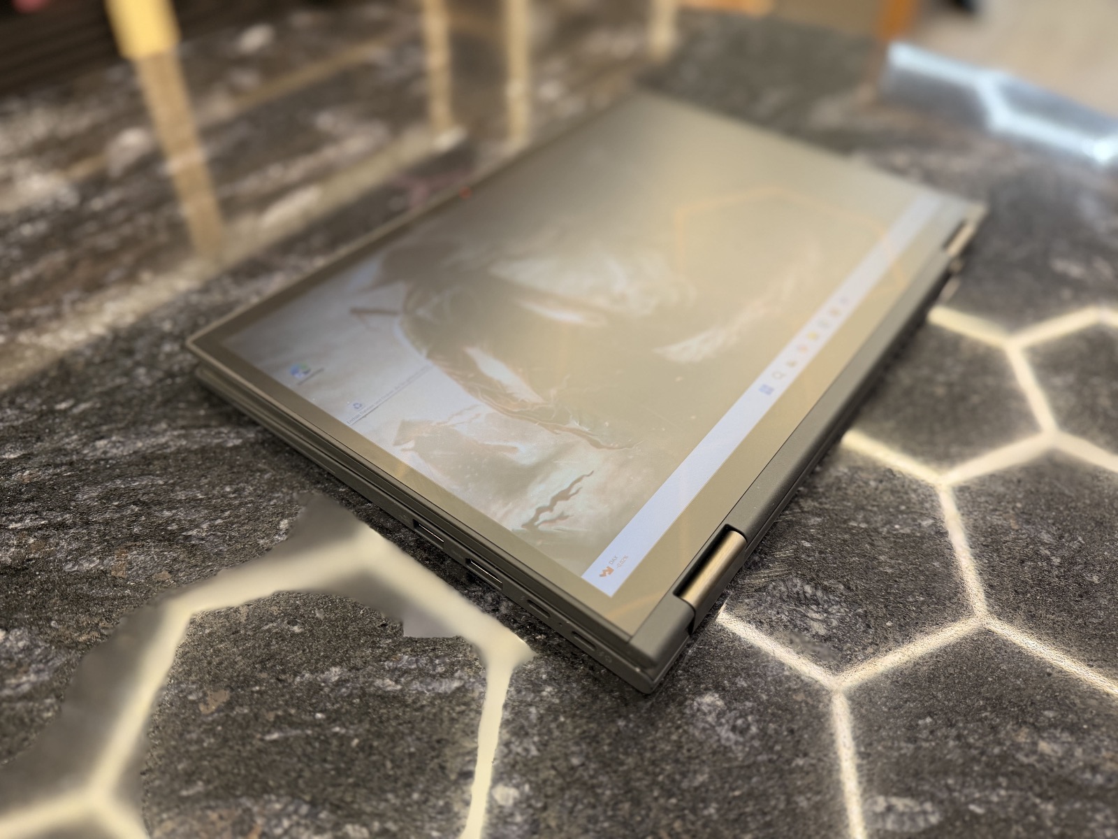 Lenovo ThinkPad X13 Gen. 2 Yoga 13.3" Сенсорный Трансформер  — фото 4