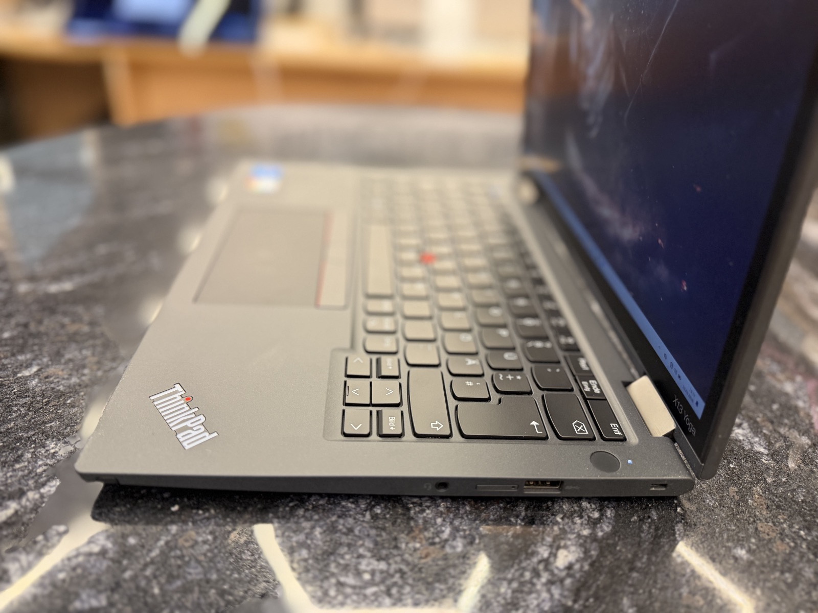 Lenovo ThinkPad X13 Gen. 2 Yoga 13.3" Сенсорный Трансформер  — фото 7