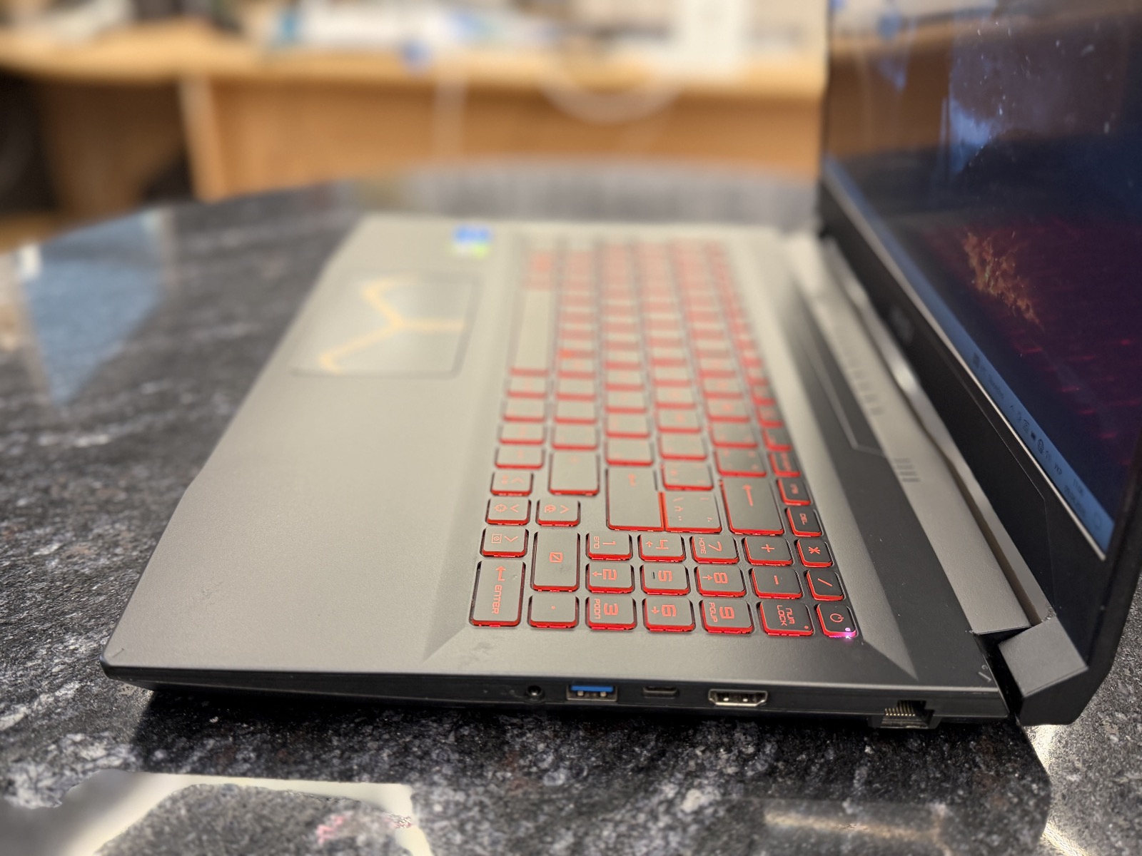 MSI Katana GF66  — photo 2