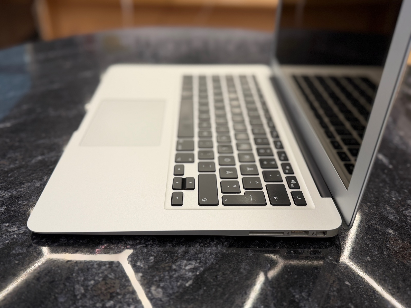 Apple MacBook Air 13” (2017) — фото 2