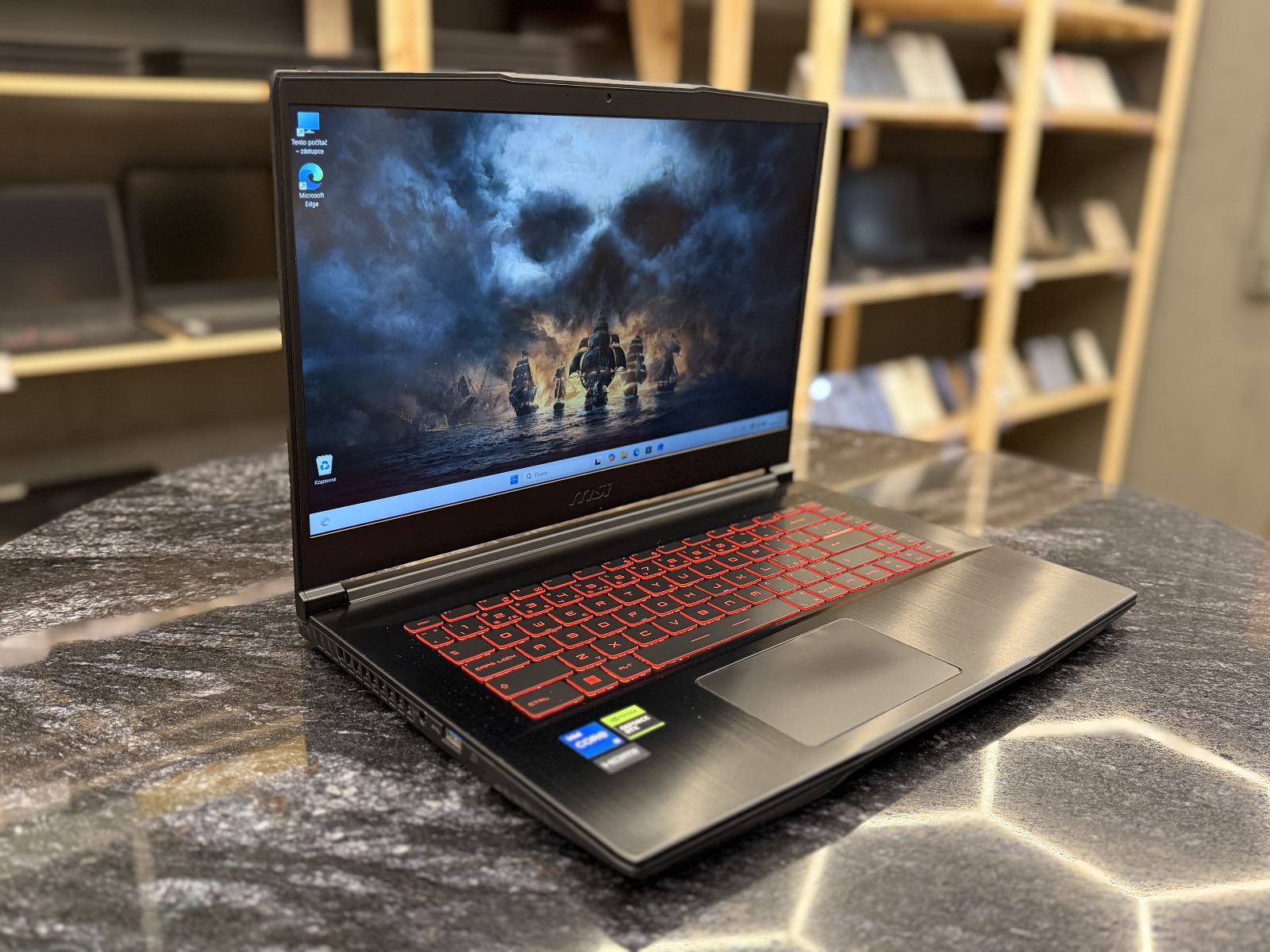 MSI THIN GF63 12UCX — фото 1