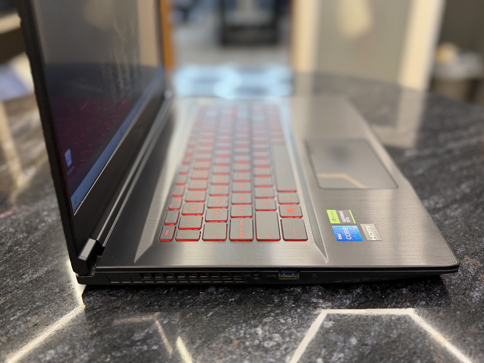 MSI THIN GF63 12UCX — фото 4