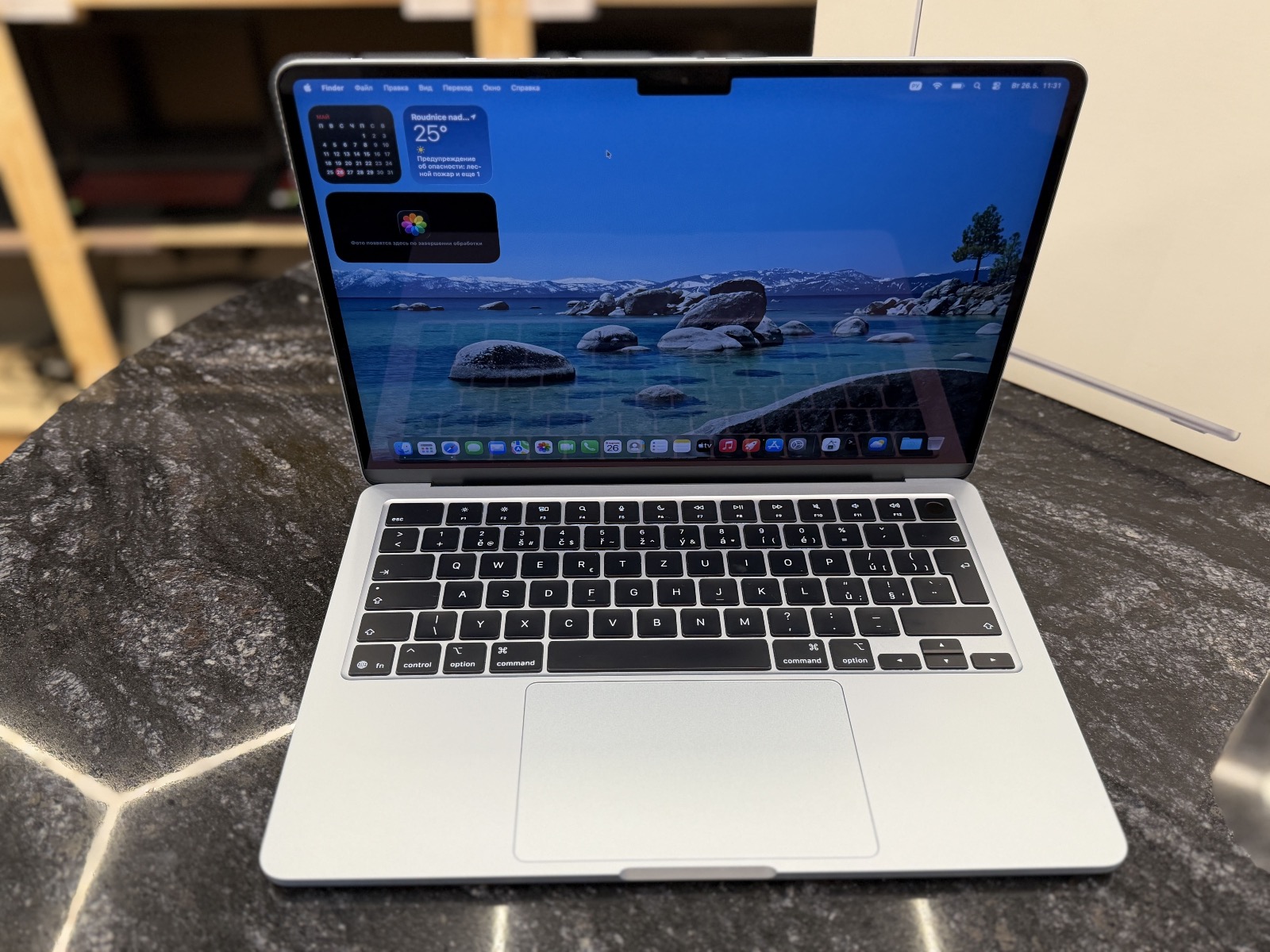 MacBook Air 13"2025/M4/16RAM/256GB Sky Blu — фото 3