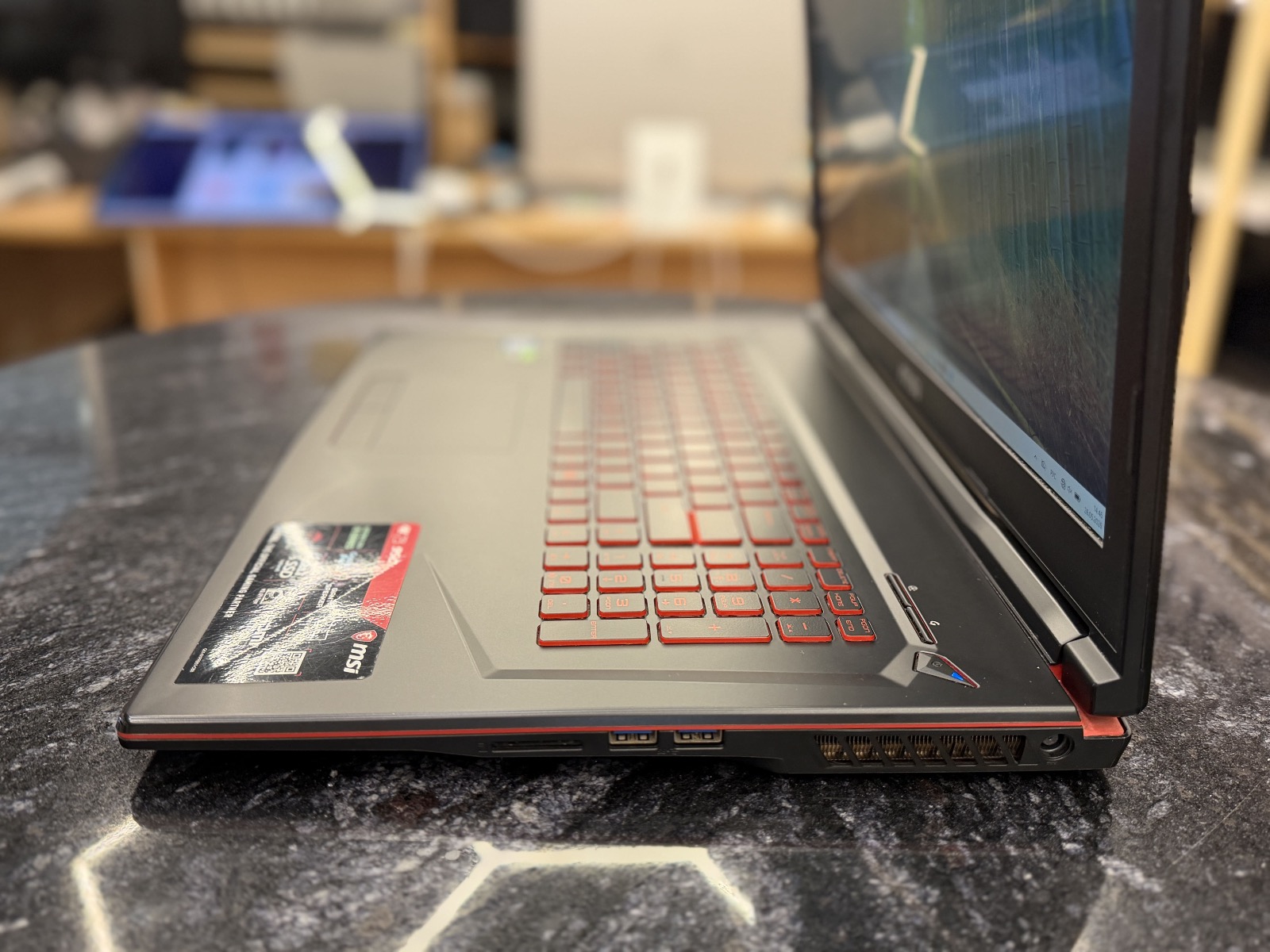 MSI MS-17C8 — фото 3