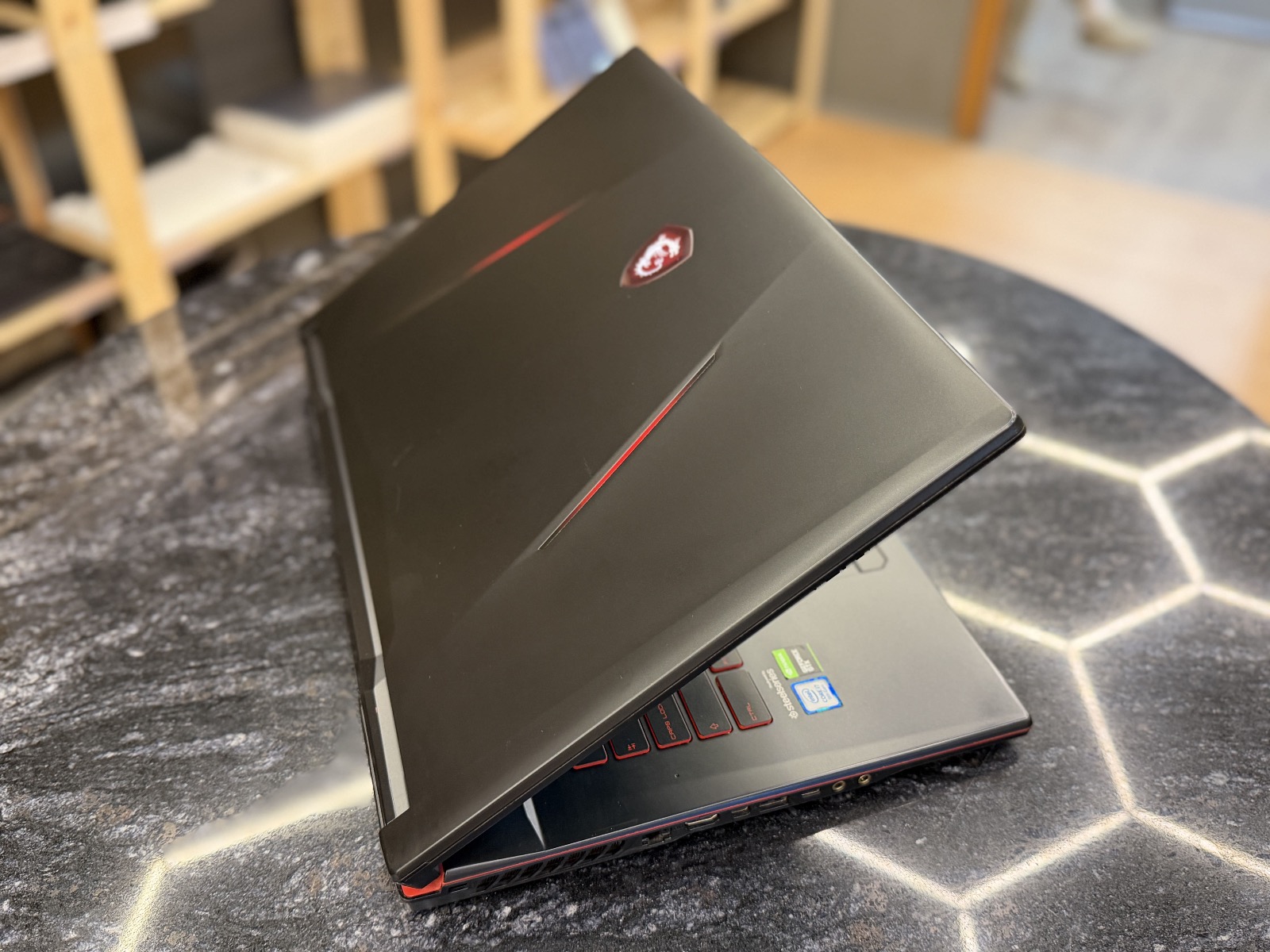 MSI MS-17C8 — фото 5